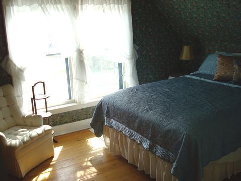The Bridge Street Inn Charlevoix Habitación foto